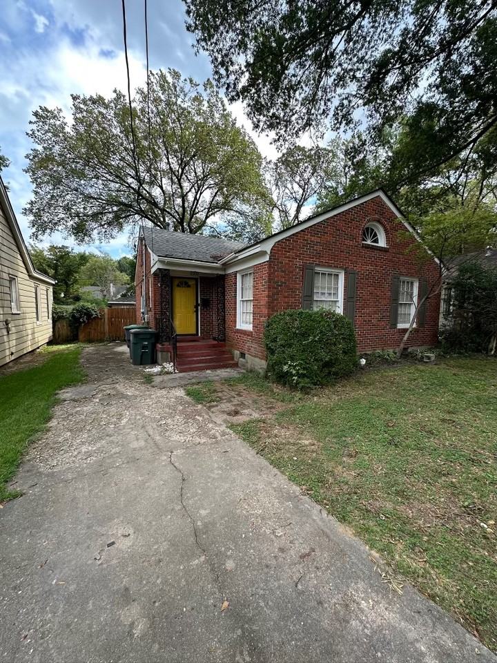 220 Alexander St #NA - Photo 3 of 25