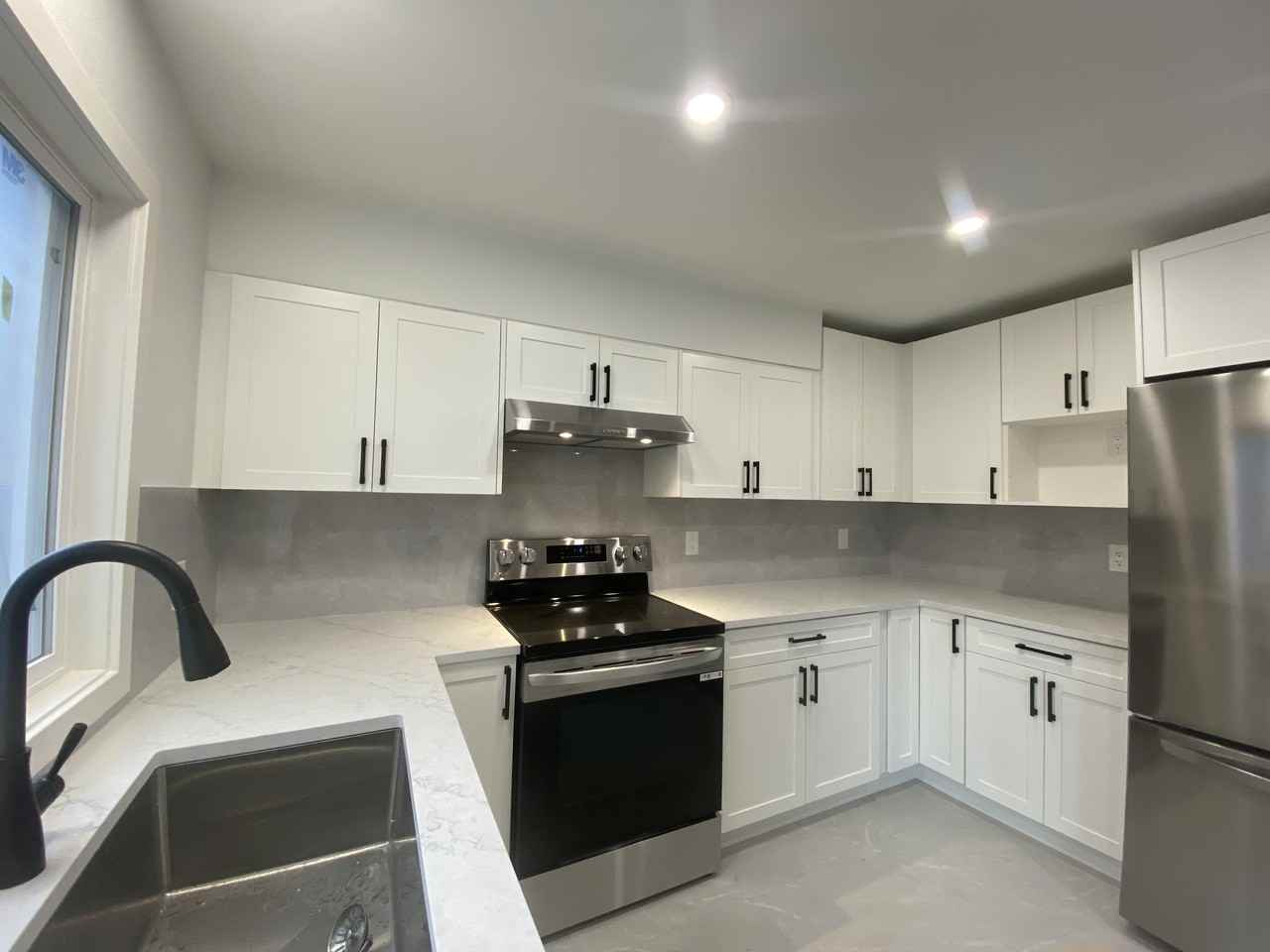 1248 Hornby Street House - Photo 3 of 29