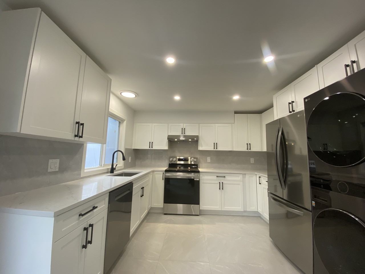 1248 Hornby Street House - Photo 2 of 29