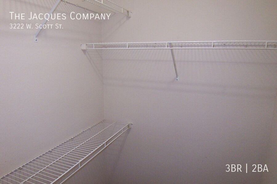 3222 W Scott St - Photo 3 of 13