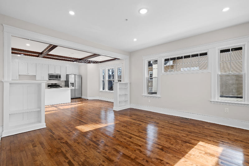 12 Woodford St - Photo 7 of 50