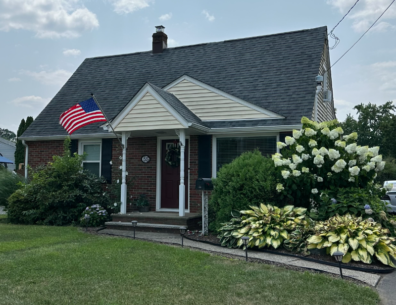 55 Smith Ave - Photo 2 of 9