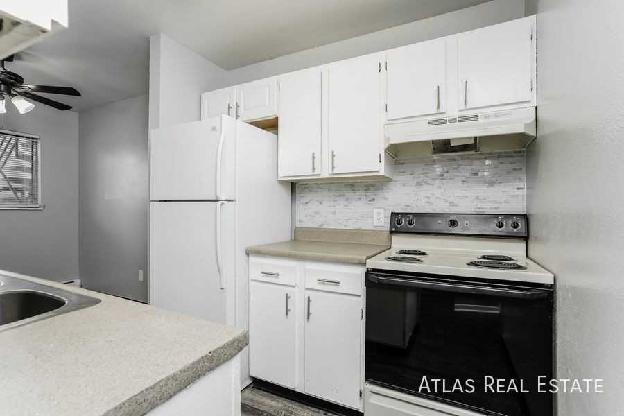 801-849 S Union Boulevard NEW - Photo 2 of 9