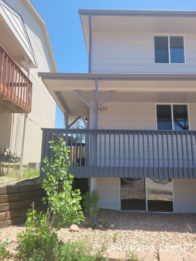 5451 Fiesta Ln - Photo 2 of 14