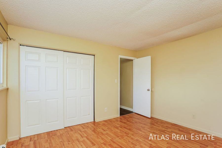 4245 Loomis Ave #4 - Photo 6 of 17