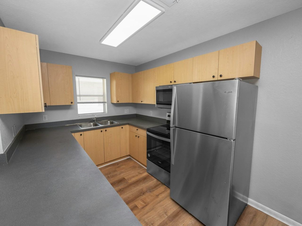 2912 East Columbus Drive, Unit 3 - Photo 2 of 13