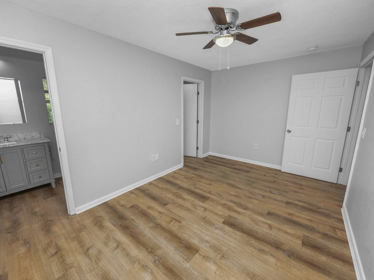 2912 East Columbus Drive, Unit 3 - Photo 7 of 13