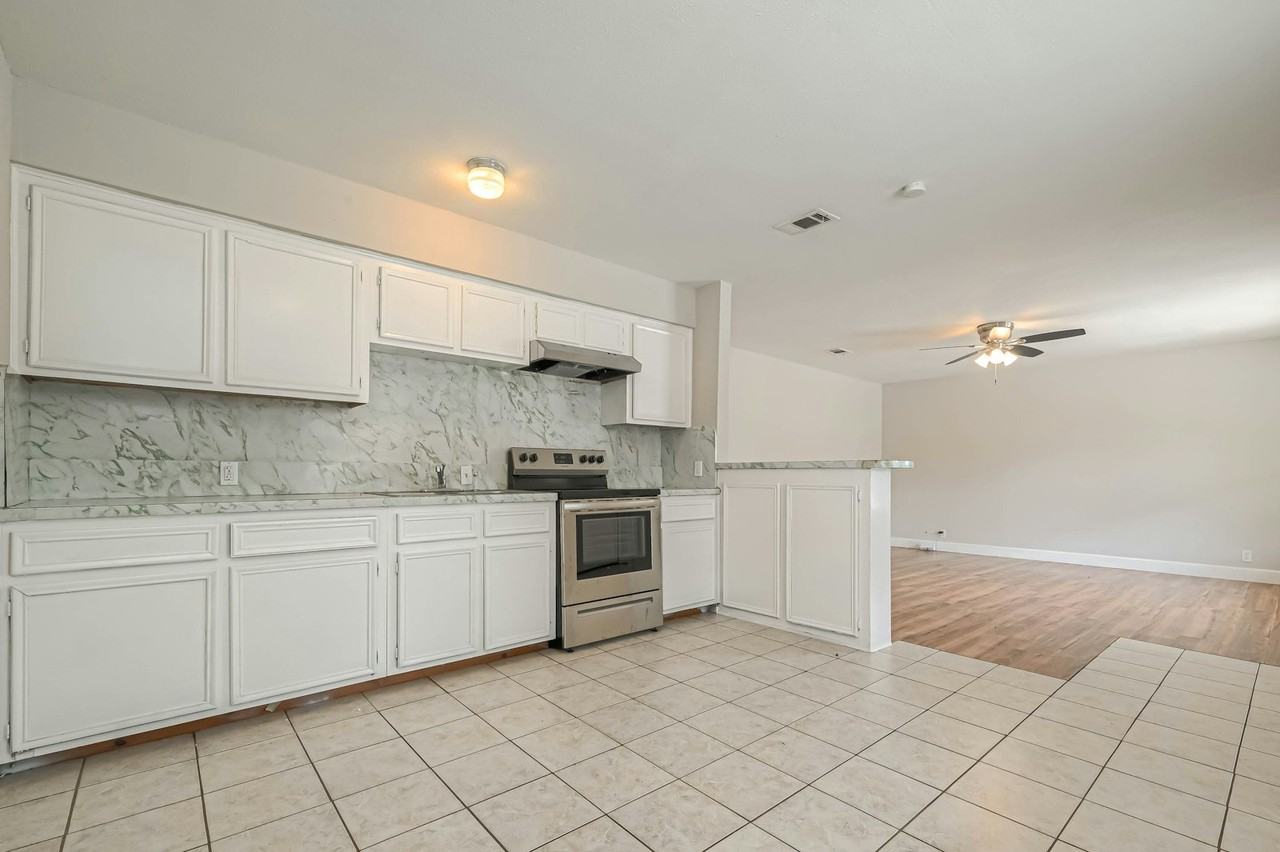 8430 Round Rock Drive, Unit 2 - Photo 4 of 28