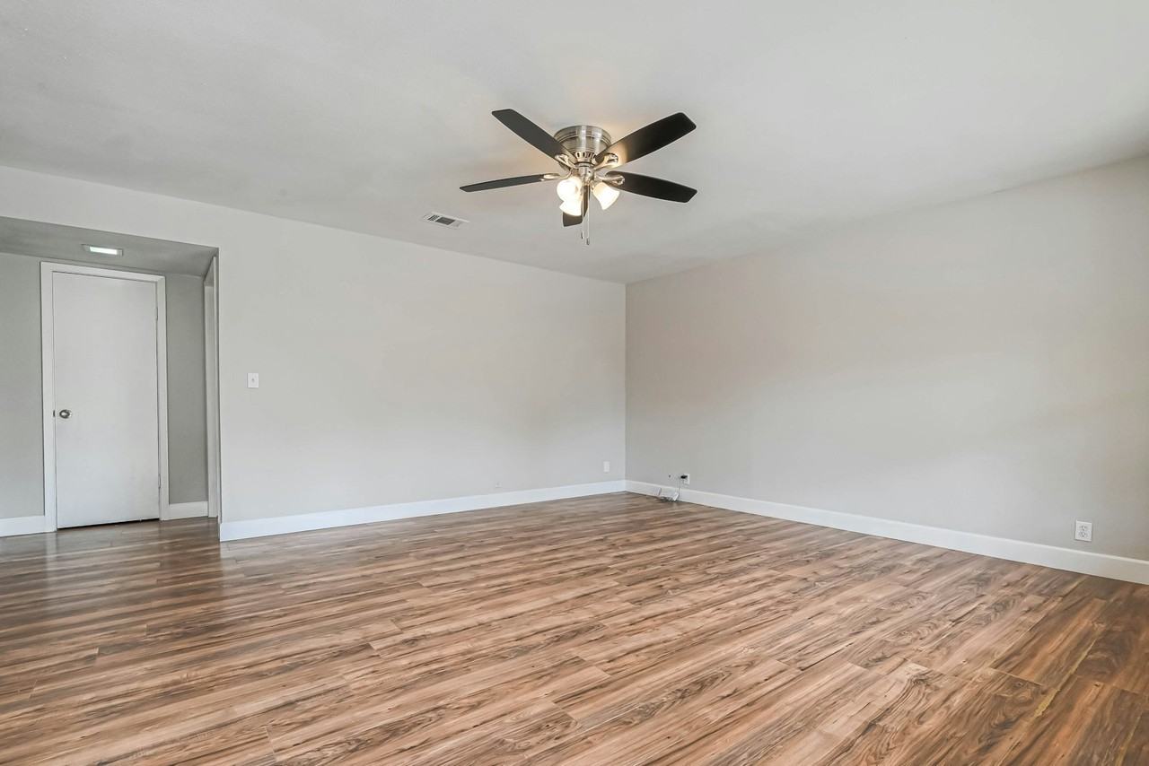 8430 Round Rock Drive, Unit 2 - Photo 6 of 28