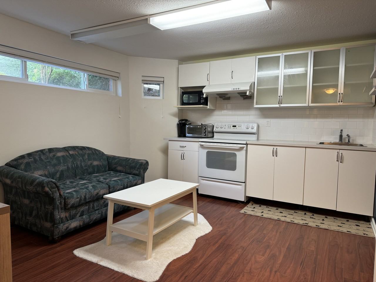 6120 Vine Street - Photo 2 of 7