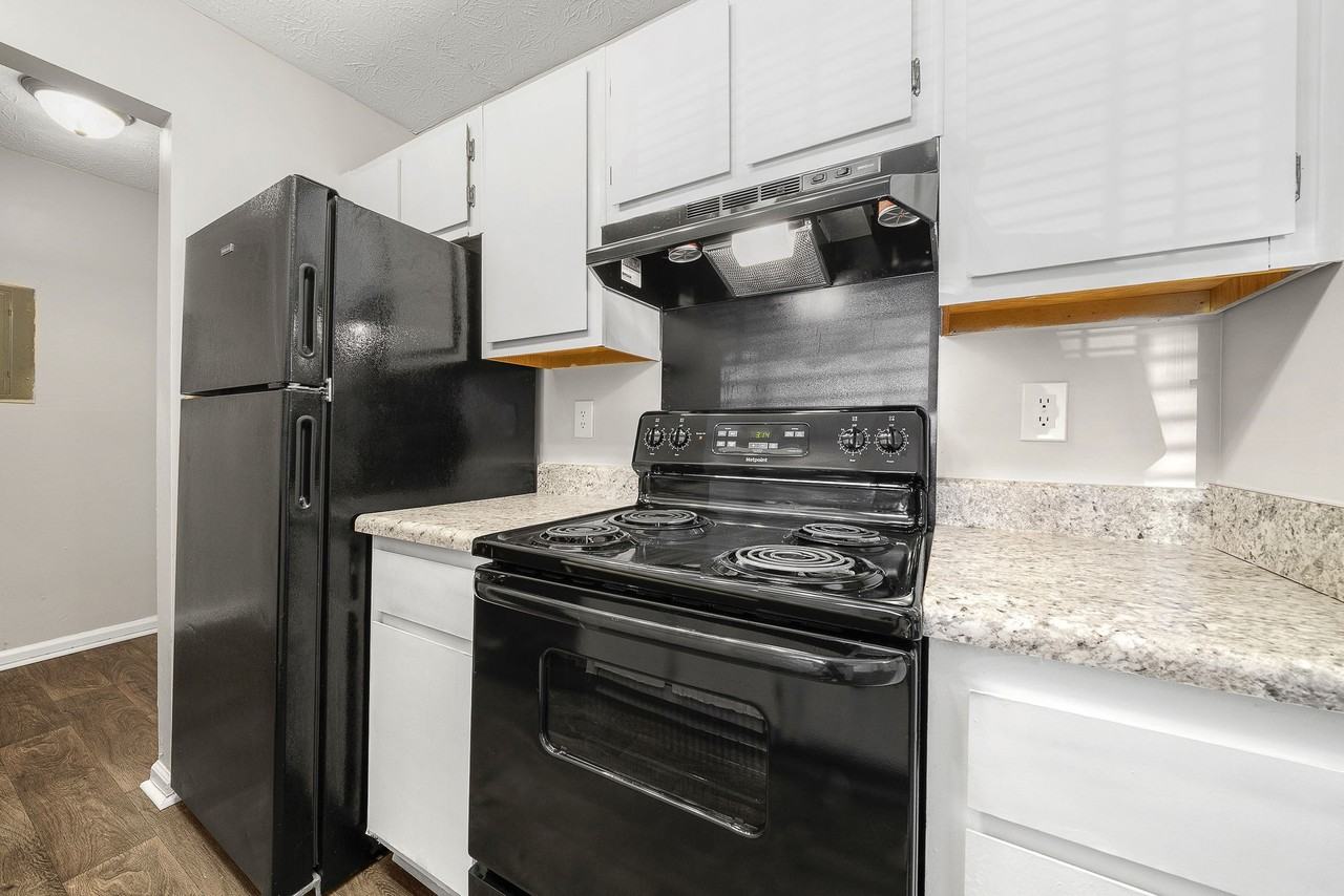 The Greens at Cascade Apartment Homes - Photo 2 of 25