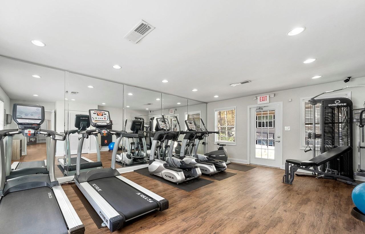 The Greens at Cascade Apartment Homes - Photo 5 of 25