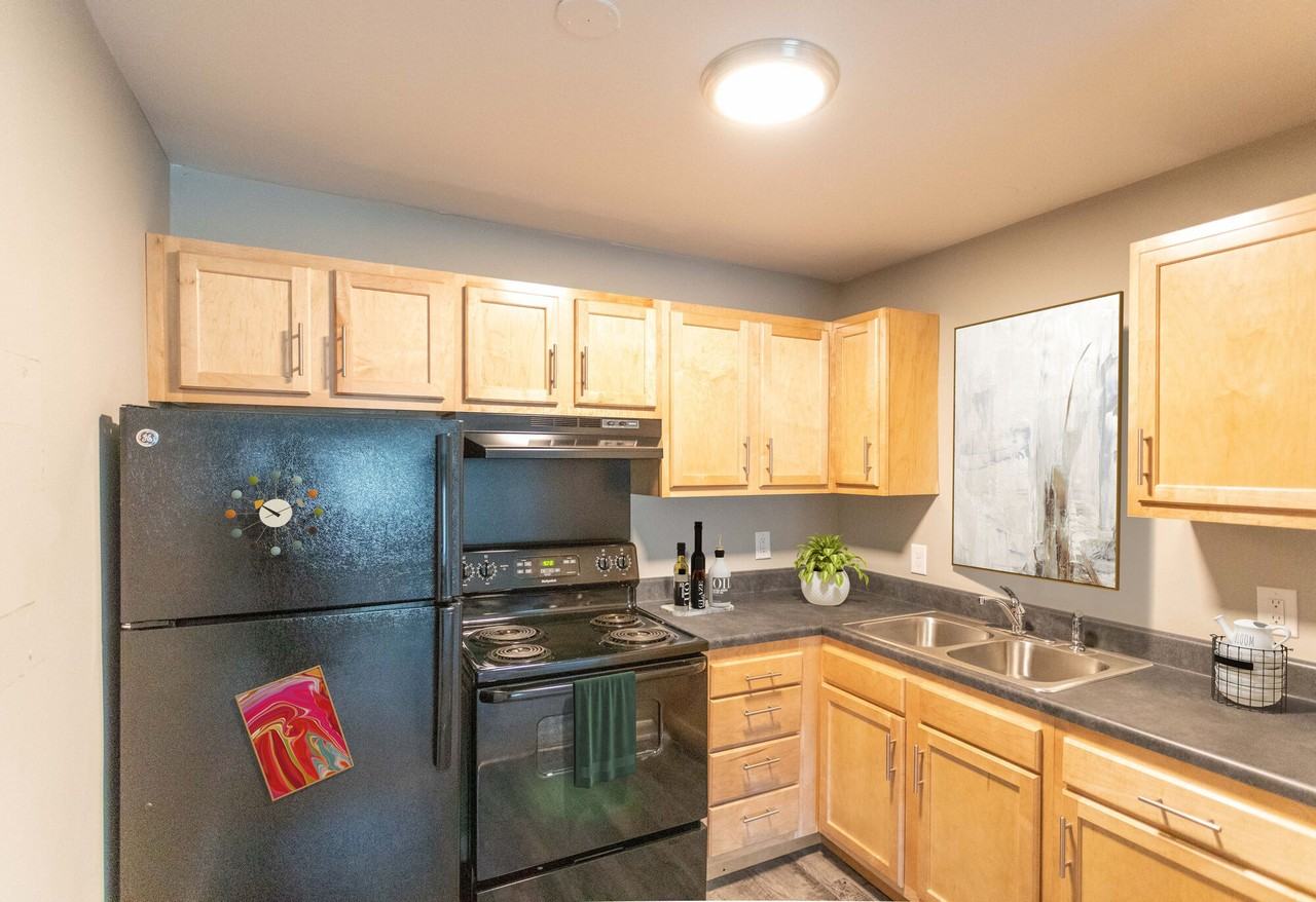 Gibson Creek Apartments - Photo 7 of 28