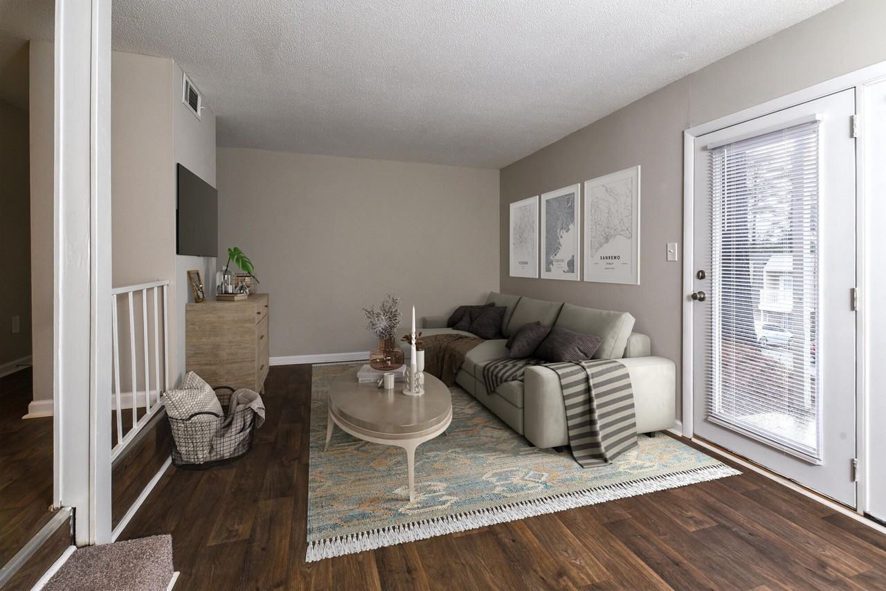 Valley Station Apartment Homes - Photo 4 of 27