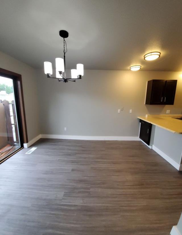 4640 Murphy Ave - Photo 3 of 7