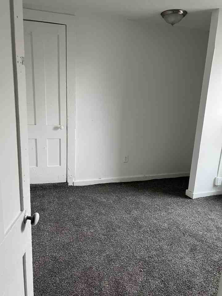 27 East Main Street - Photo 2 of 6