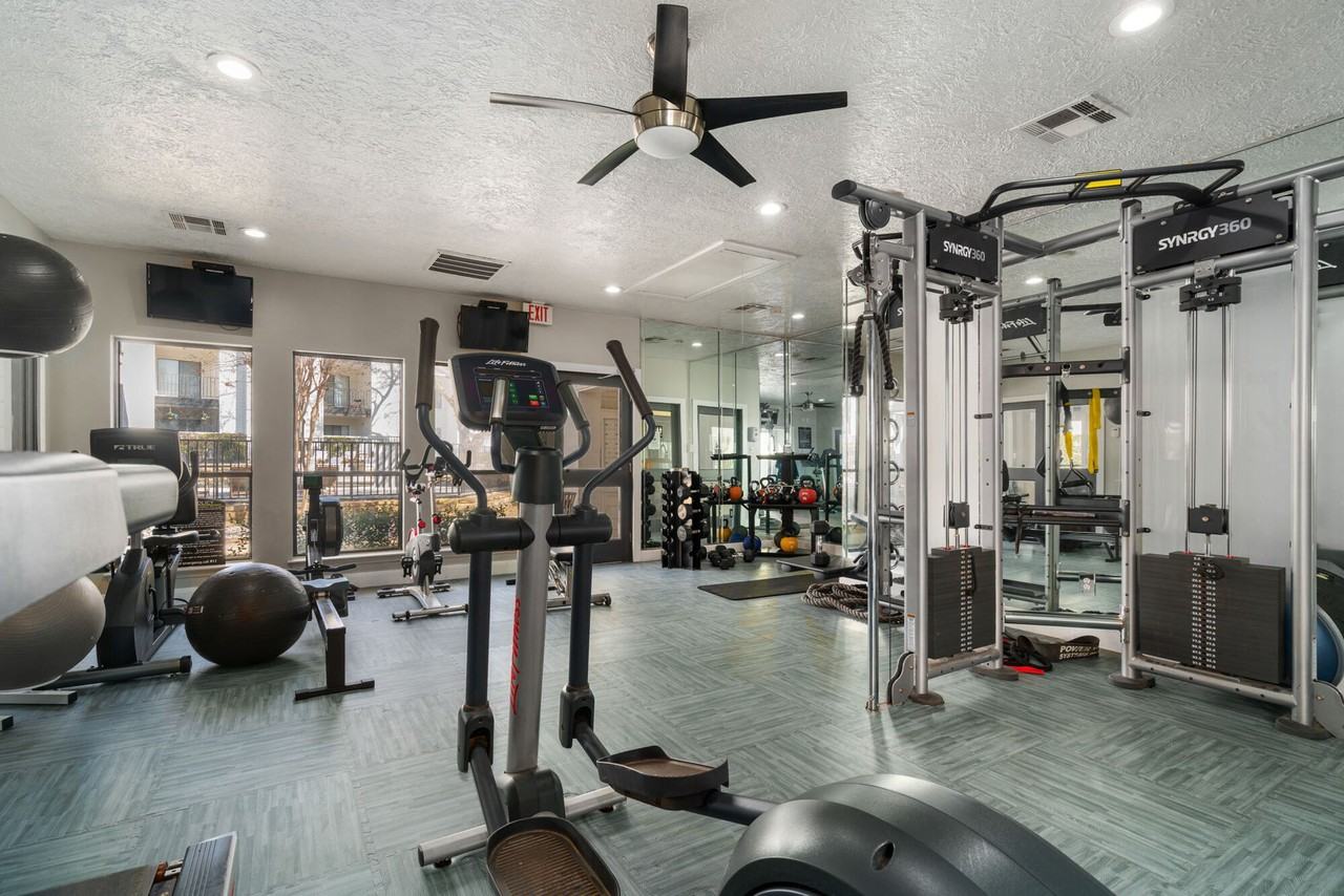 The Eagle at Lakewood - Photo 3 of 9