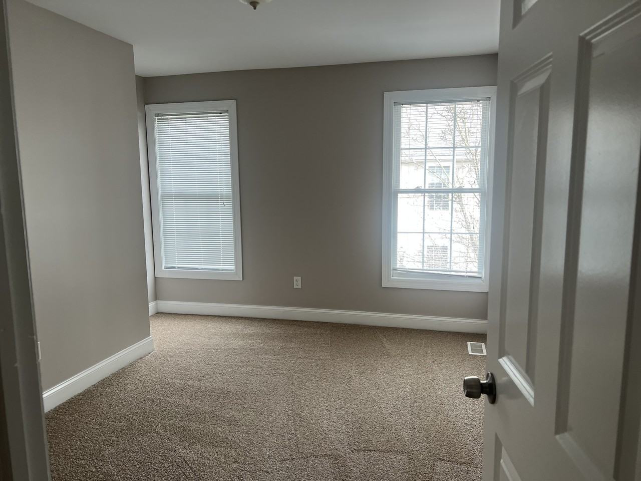 11 Sean Riley Ct LLC - Photo 3 of 11