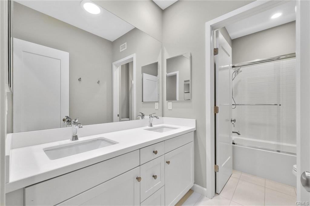 108 Barrington - Photo 3 of 8