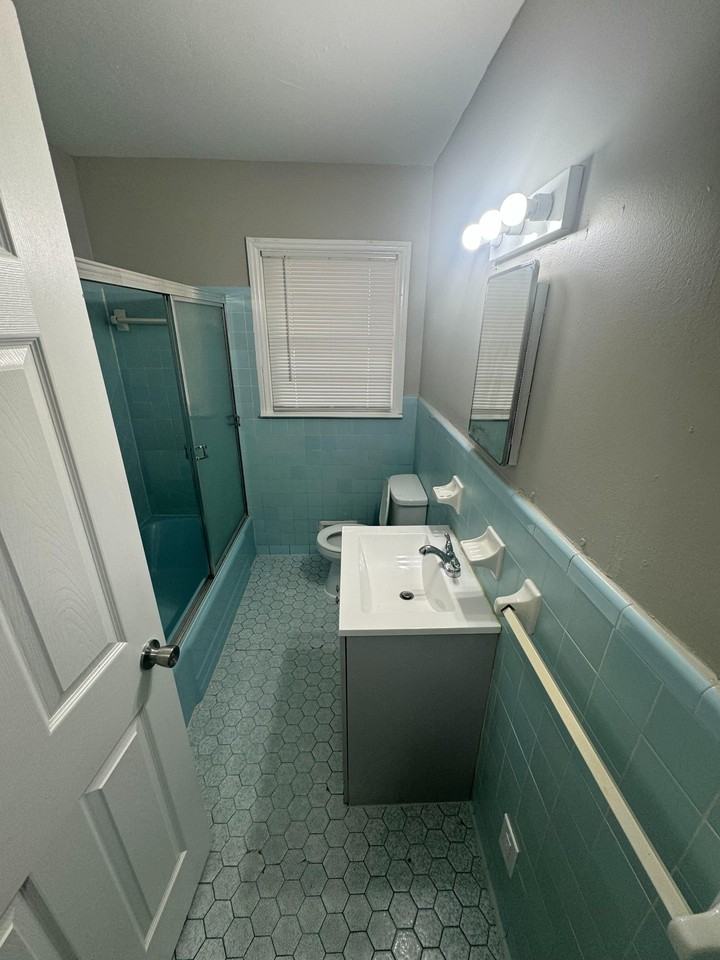 W Simon Ter Nw - Photo 2 of 6