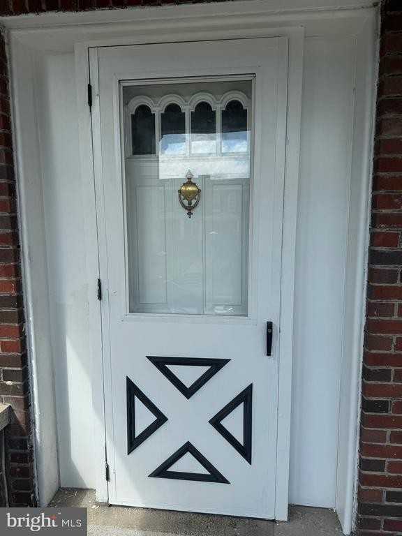 3314 Mondawmin Ave - Photo 2 of 15