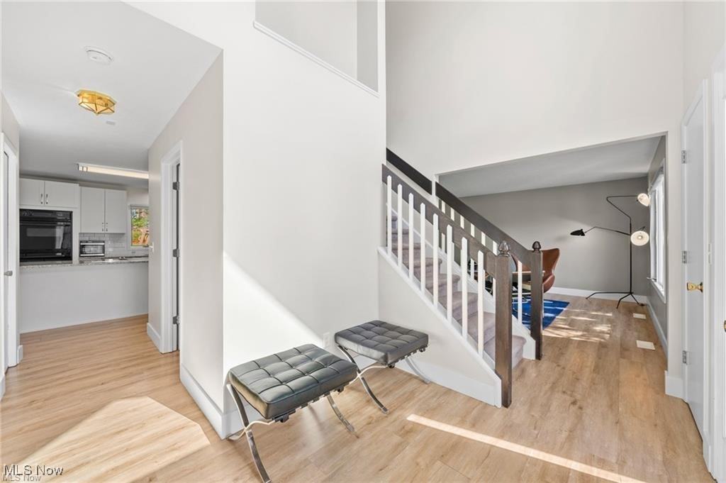 32875 Aspen Glen Dr - Photo 3 of 46