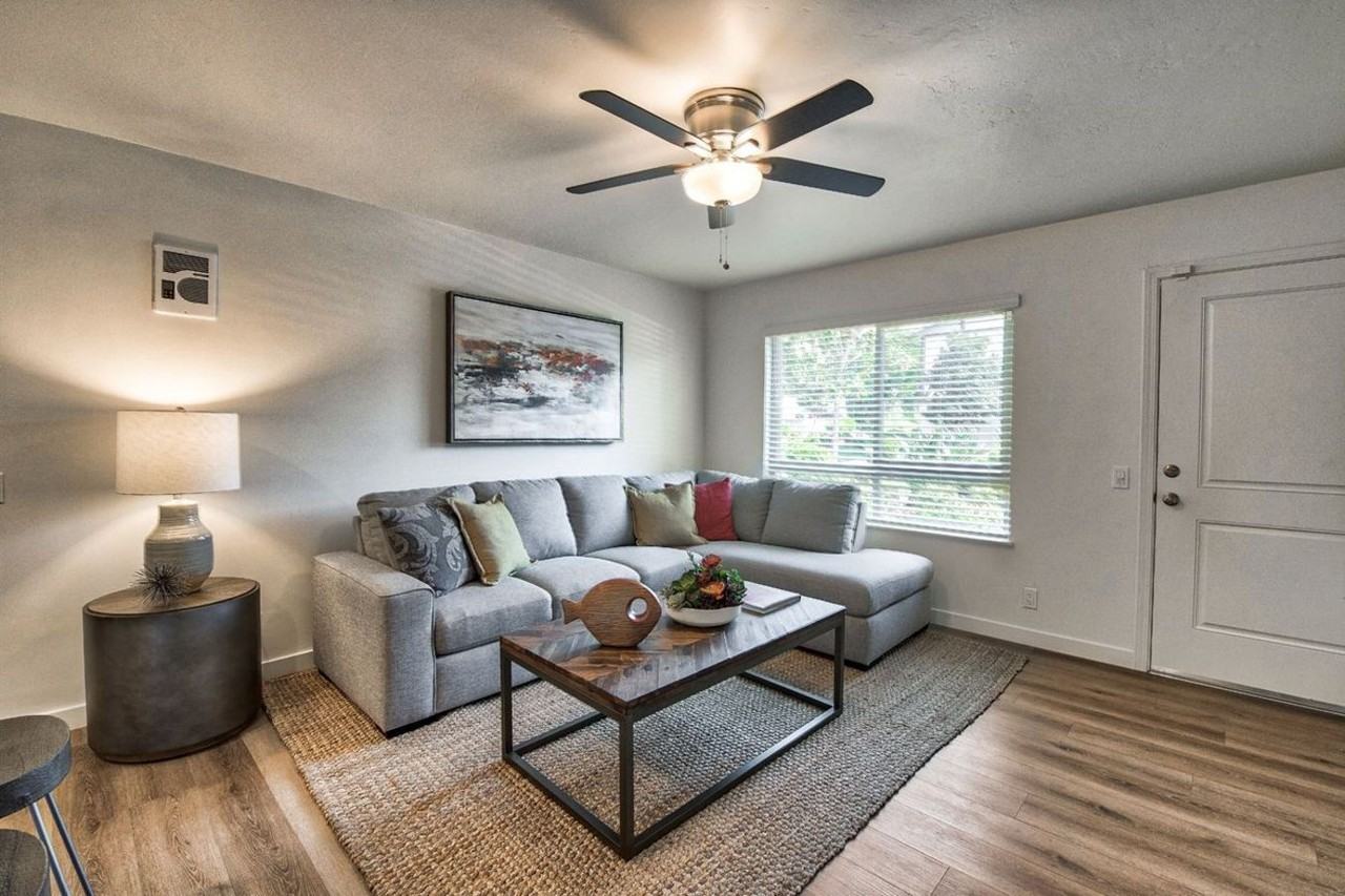 La Jolla Terrace - Photo 4 of 26