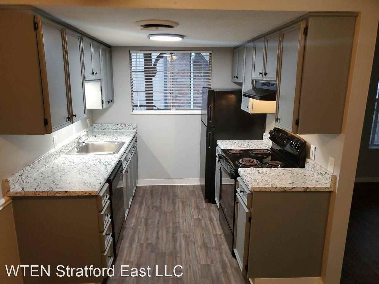 Stratford East Apartments - Photo 7 of 50