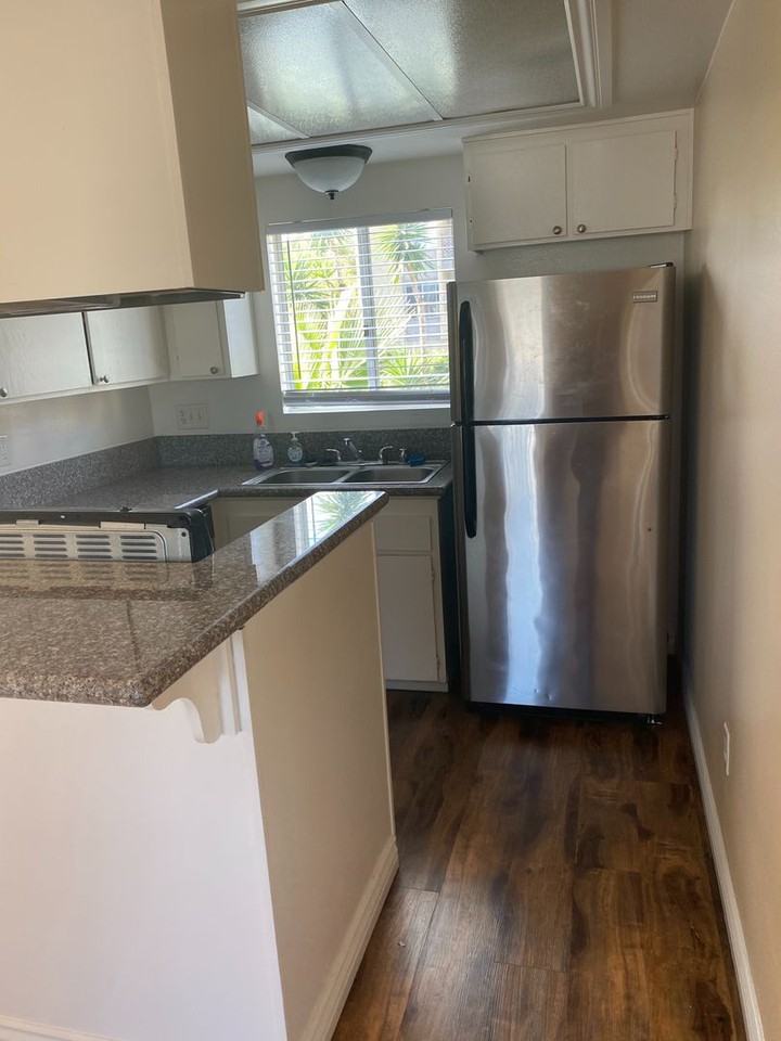 1370 Calle Jules - Photo 4 of 7