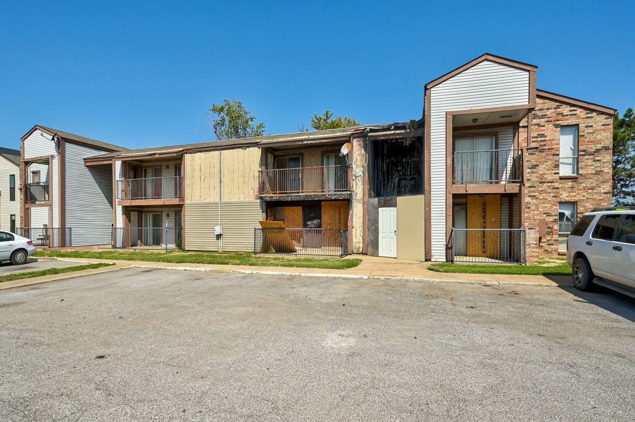 Shelton Gardens Apartments - Photo 7 of 50