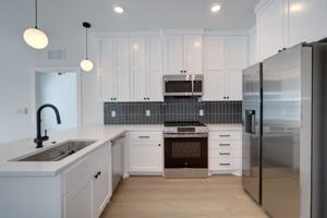 featured image of 3000 Duval St