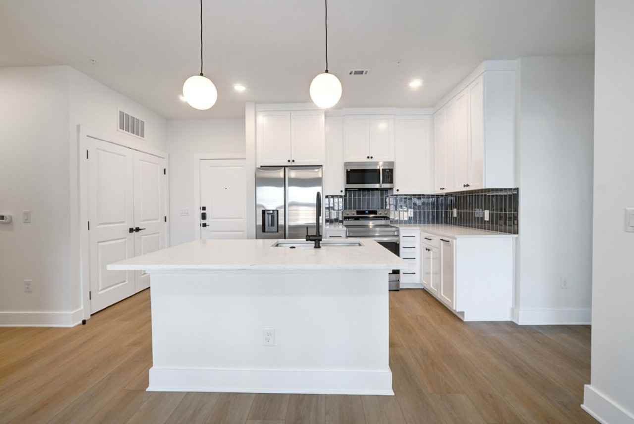 3000 Duval St #204 - Photo 5 of 24