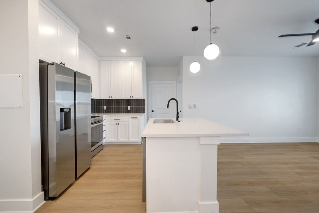 3000 Duval St #204 - Photo 6 of 24