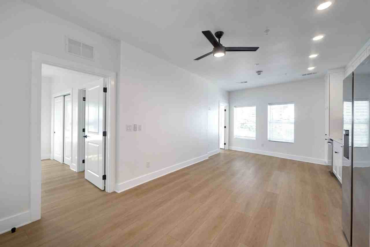 3000 Duval St #207 - Photo 7 of 23