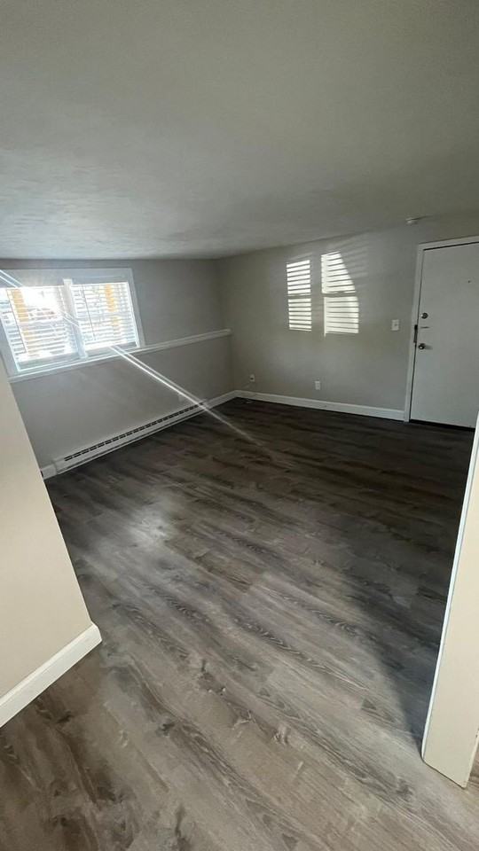 Perry St. LLC - Photo 6 of 30