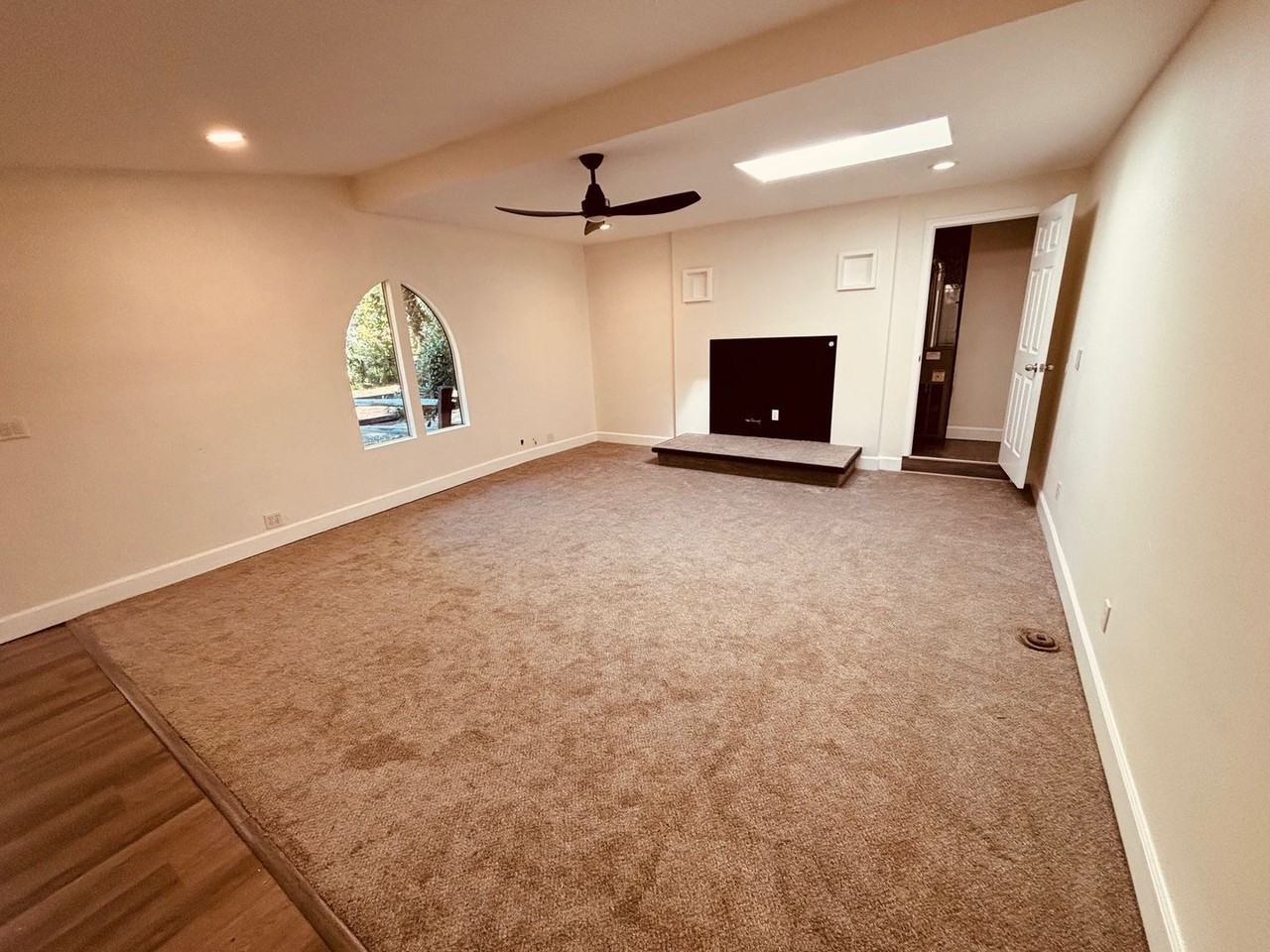 19811 White Cloud Cir - Photo 2 of 12