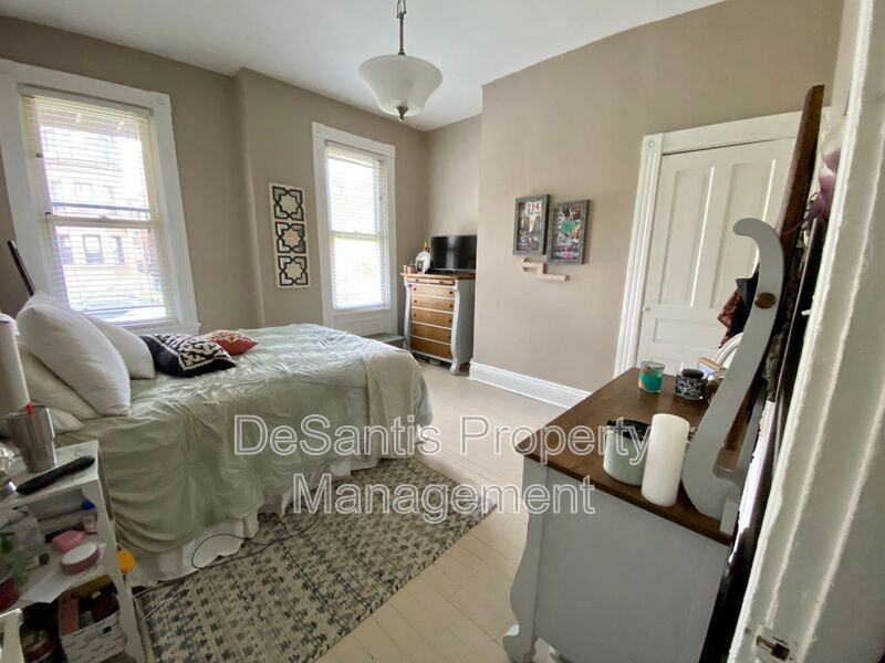 5730 Holden St #1 - Photo 6 of 16