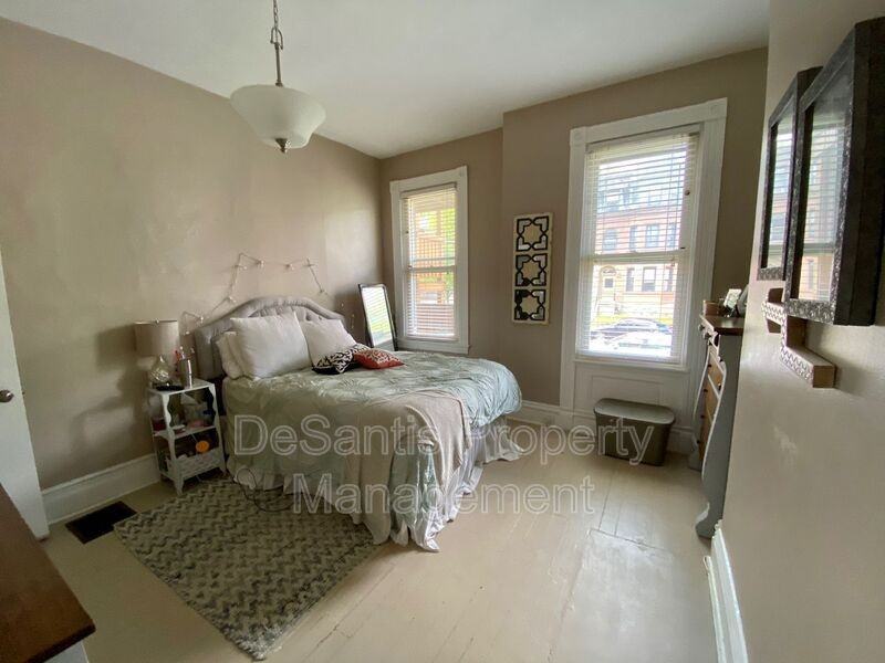 5730 Holden St #1 - Photo 7 of 16