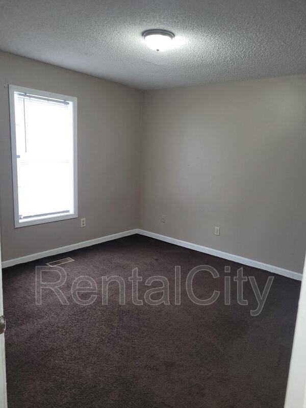 1721 Glen St #A - Photo 3 of 10
