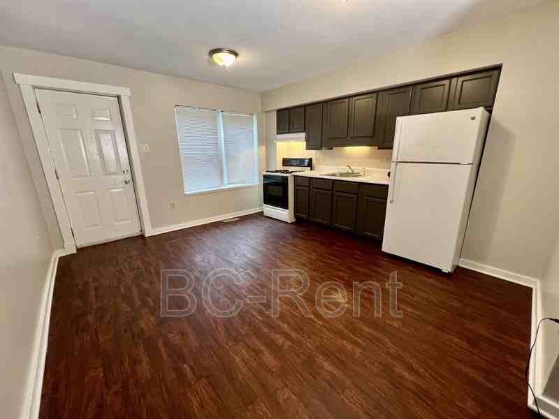 38 4th St - Photo 3 of 17