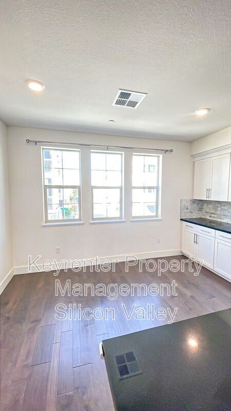 37549 Willow St - Photo 6 of 40