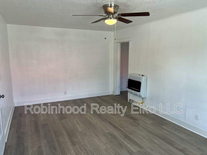 641 Cedar St - Photo 6 of 20