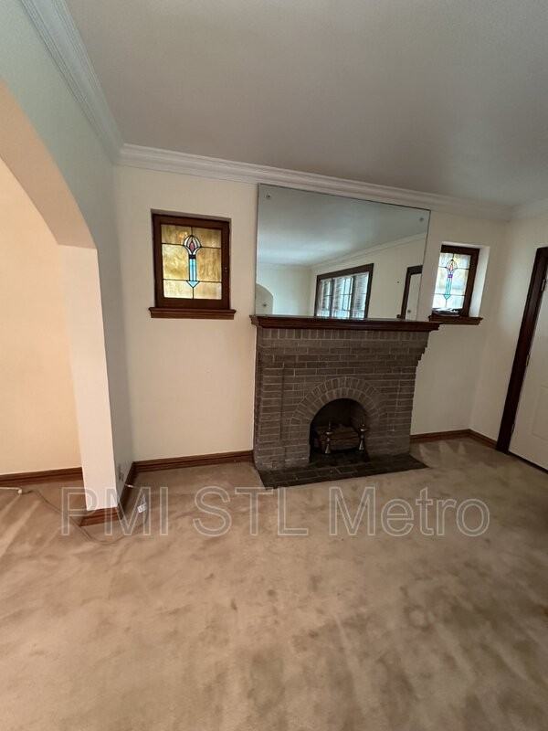 3933 Fillmore St #B - Photo 2 of 10