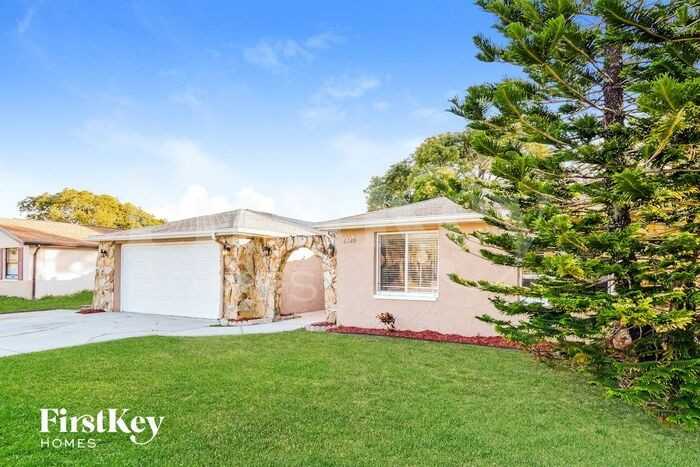 6220 Keller Dr - Photo 2 of 15