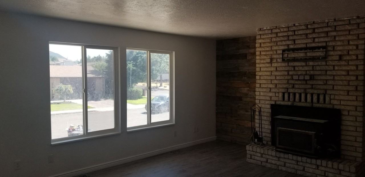 716 W Mountain View Dr - Photo 2 of 7