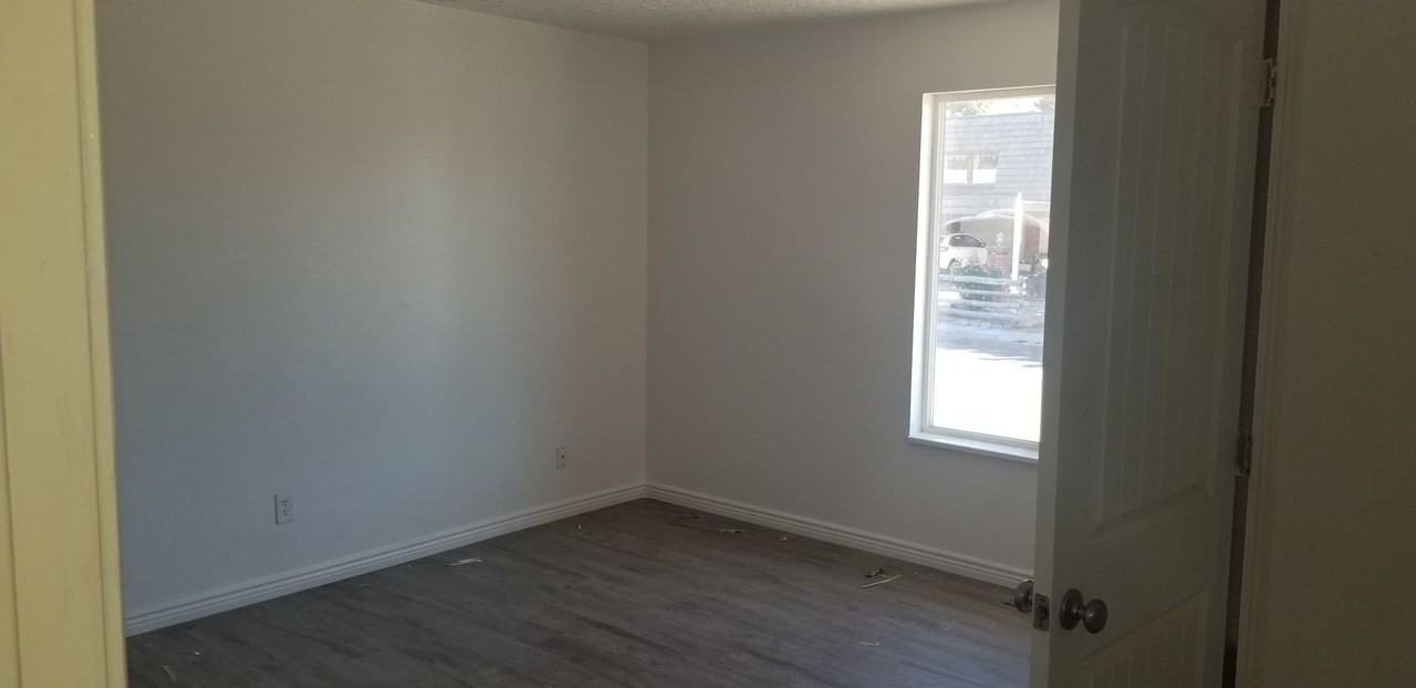716 W Mountain View Dr - Photo 5 of 7