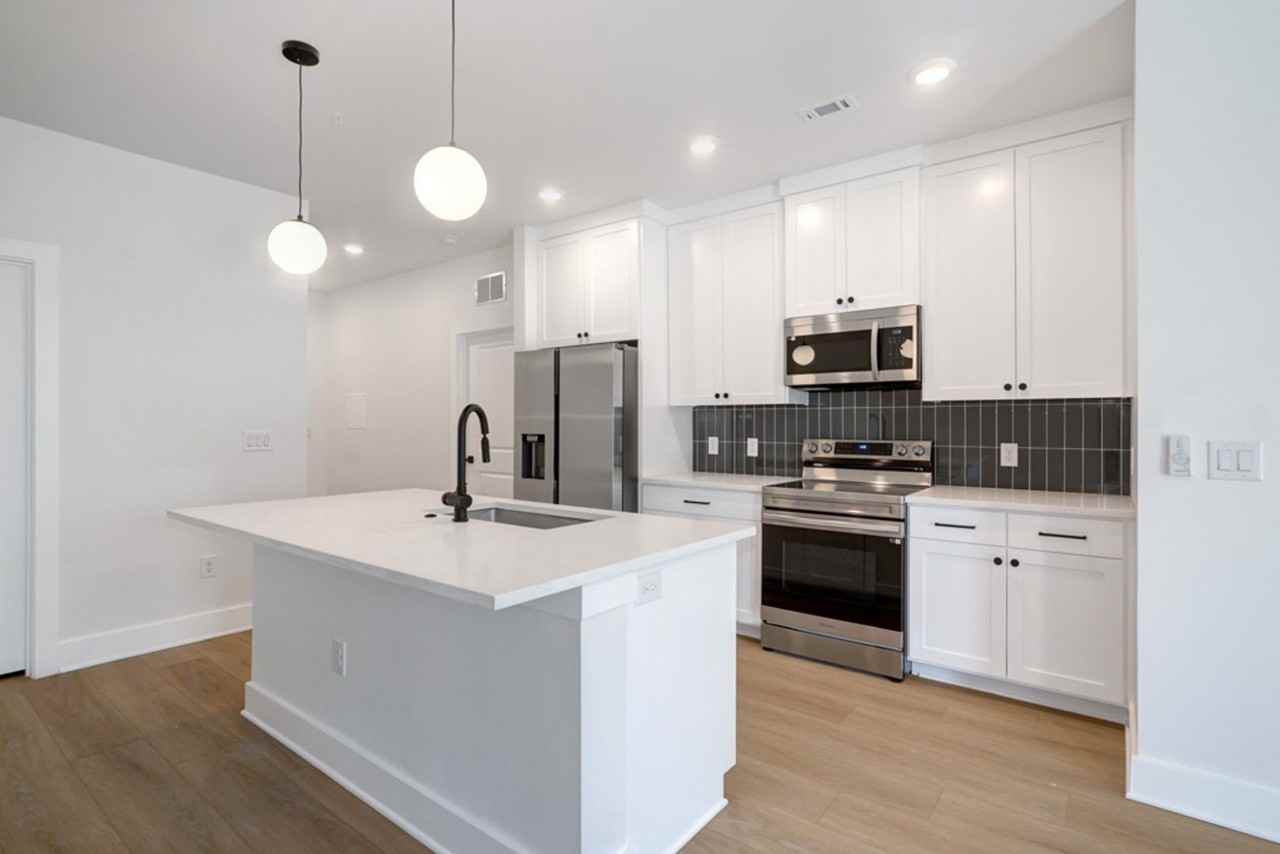 3000 Duval St #302 - Photo 5 of 27