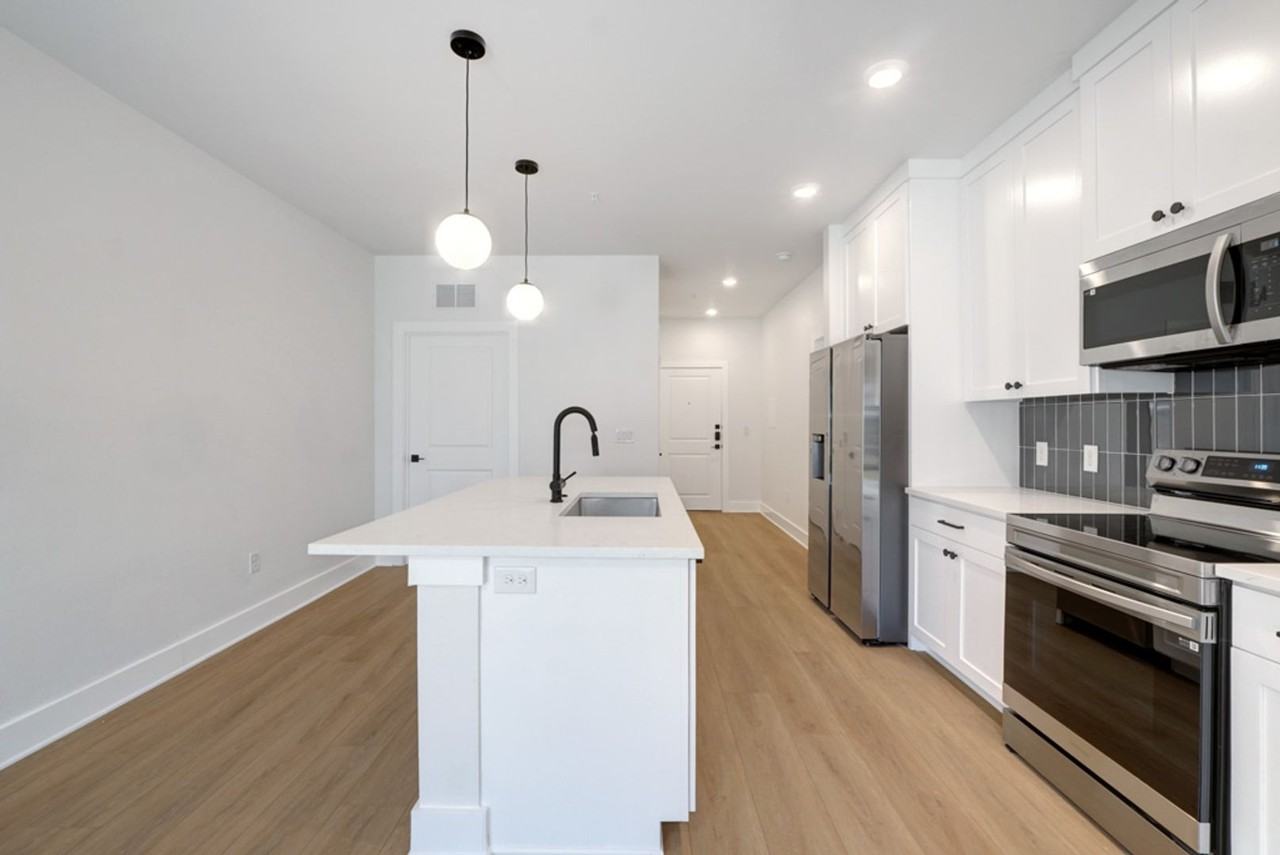 3000 Duval St #302 - Photo 6 of 27