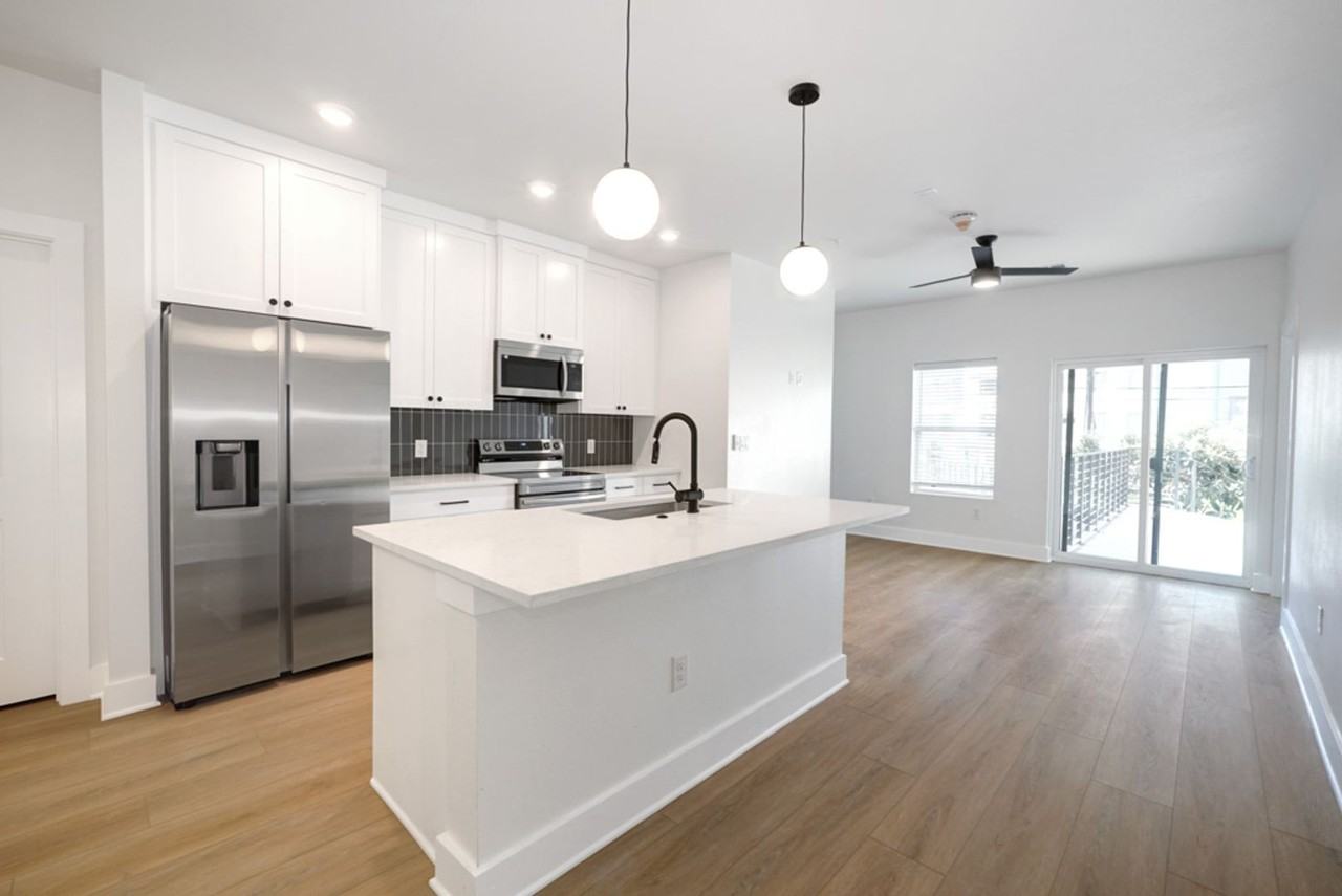 3000 Duval St #302 - Photo 7 of 27