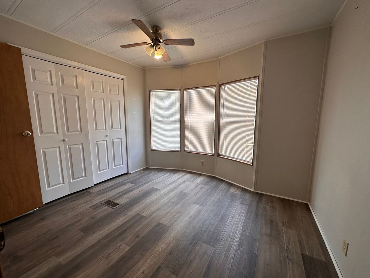 318 Goss Rd - Photo 2 of 25